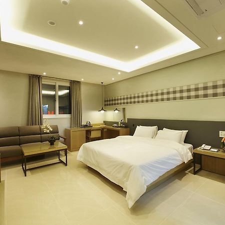 Hotel B Gwangju Metropolitan City Exterior foto